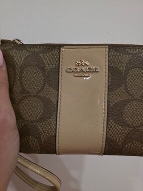 Coach Corner Zip Wristlet Signature Canvas Brown with tan stripe